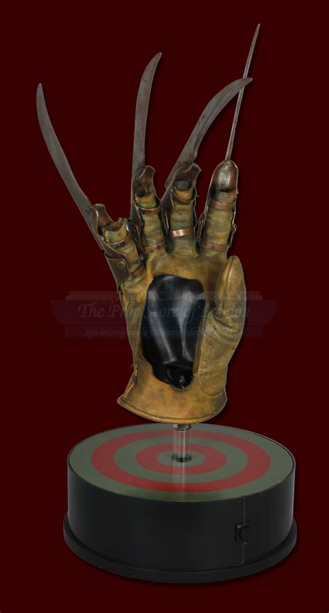 Freddy Vs Jason Glove Propstore Ultimate Movie Collectables