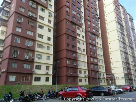 It was opened for residential housing in 2000. Cemara Apartment Bandar Sri Permaisuri Cheras Middle floor ...