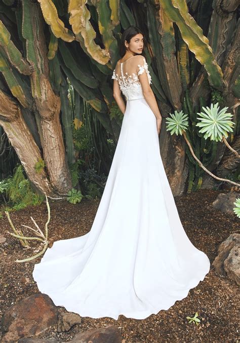 Pronovias Masurian Short Sleeve Wedding Dress Hk Designer Bridal Room