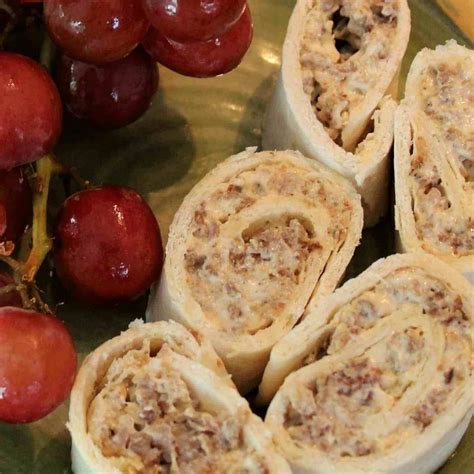 See more ideas about homemade sausage, homemade sausage recipes, sausage recipes. Sausage Cream Cheese Roll Ups - Chaos 2 Peace | Homemade sausage recipes, Cream cheese rolls ...