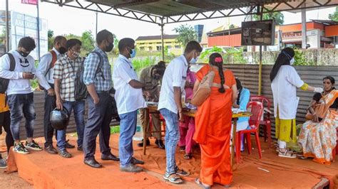 Karnataka 13 Students Of Govt Hostel 7 Of Medical College Test Covid