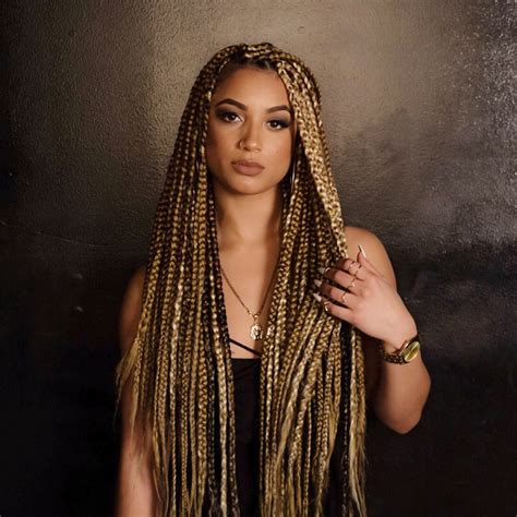Danielle leigh curiel (born december 20, 1994), known professionally as danileigh, is an american singer, songwriter, rapper, dancer, and choreographer. DaniLeigh on Twitter: "#part dose https://t.co/iY7W3Pn1JR"