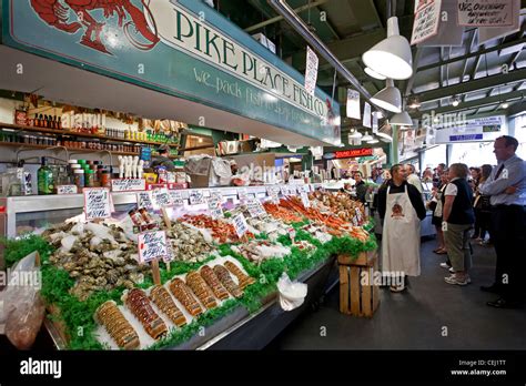 Seafood Shop Pike Place Market Seattle Usa Stock Photo Alamy