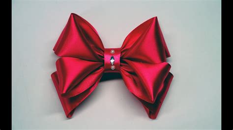 how to make a bow out of satin ribbon