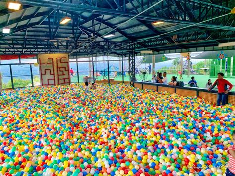 Largest Outdoor Ball Pit In The Philippines At Larrys Hill In Amaya View