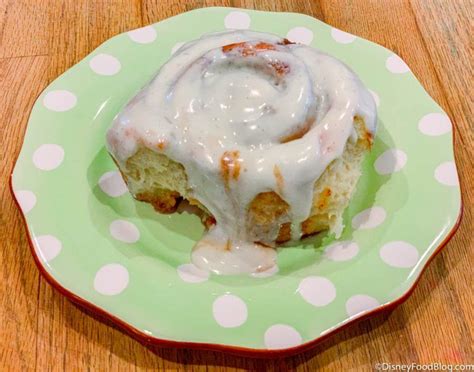 Recipe The Amazing Disney World Main Street Bakery Cinnamon Rolls