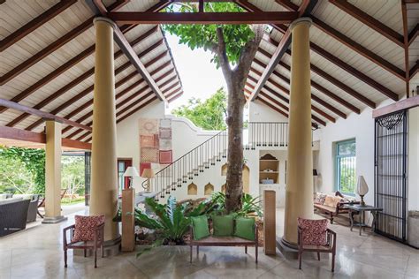 Imposing modern architecture in sri lanka chamila rohitha house. Sri Lankan Homes That Will Inspire Your Vacation House ...