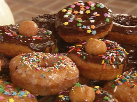 Shortcakes, cobblers and hand pies, oh my! Canned Biscuit Dough Donuts and Holes Recipe | Paula Deen | Food Network | Homemade biscuits ...
