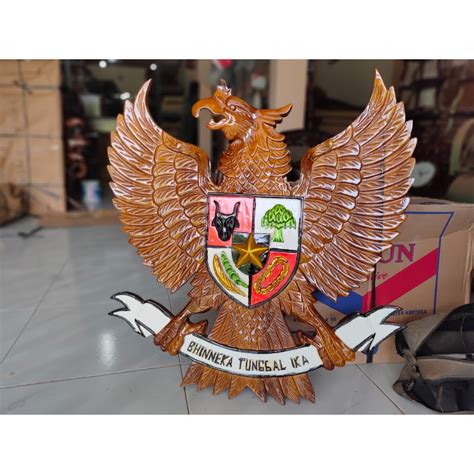 Jual Patung Lambang Negara Garuda Pancasila Jati Shopee Indonesia