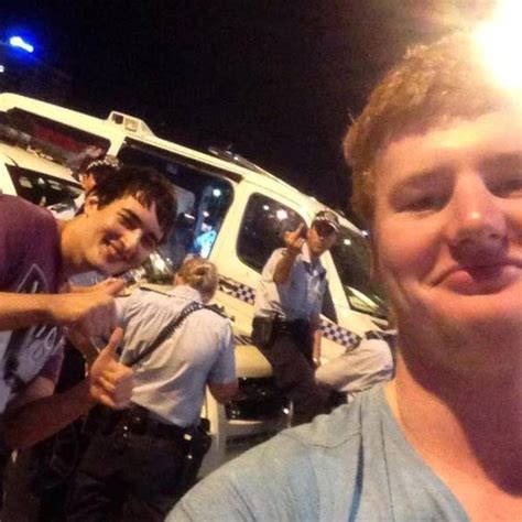 41 Abhorrently Bad Selfies That Prove Humanity Has Hit