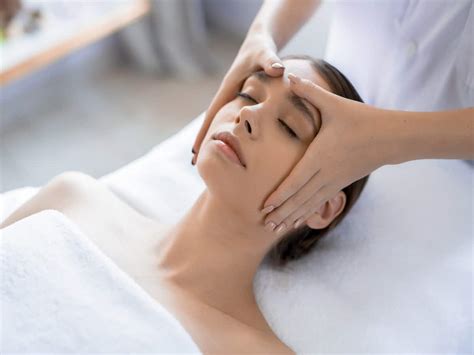 facial massages how can it become a secret of glowing skin