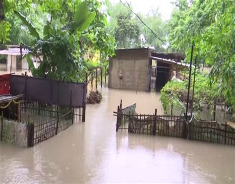Flood Situation Worsens In Assam Around 45000 People 108 Villages Currently Underwater