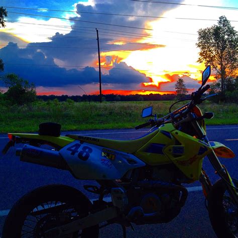 Moto Life Sunset Dirtbikes Motocross Adventure