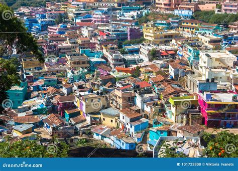 Cidade índia Ooty Coonor Nilgiris Tamil Nadu Telhado Colorido Foto