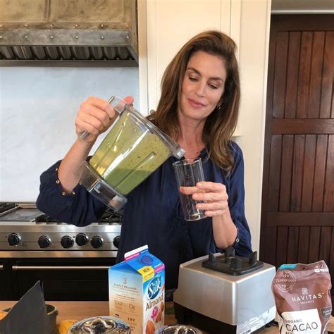 This Smoothie Recipe Is Key To Reese Witherspoons Trademark Get Up And Go Morning Smoothie