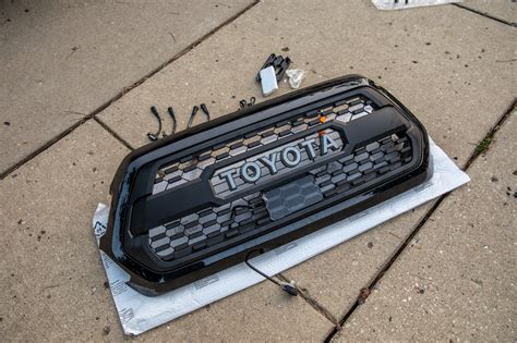 Trd Pro Grille For The 3rd Gen Tacoma With Tss Install And Review