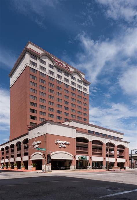 Hampton Inn Downtown St Louis At The Gateway Arch Saint Louis Mo