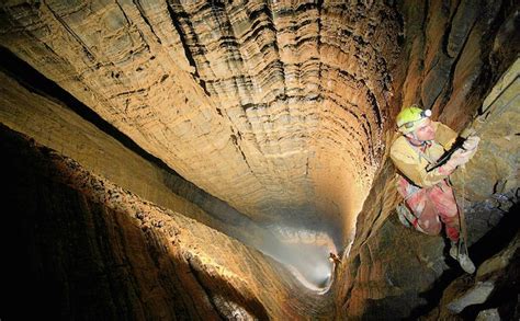 Top 19 Strangest Caves In The World Page 17 Of 20