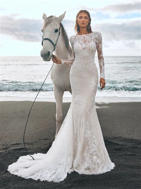 panjin mermaid wedding dress with bateau neckline by pronovias fashionably yours sydney australia