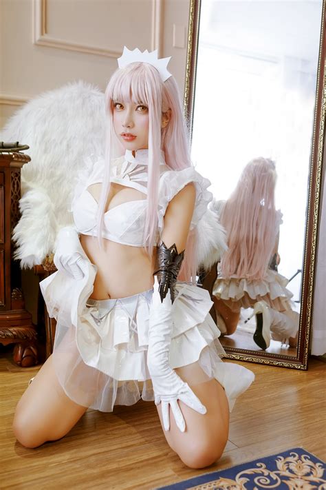 MingTao 明桃 Cosplay 女王メイヴ Queen Medb Share erotic Asian girl picture livestream