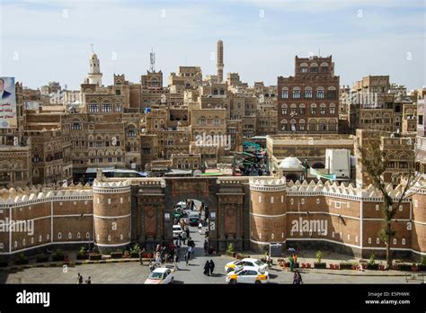 Bab Al Jemen Und Der Altstadt Unesco Weltkulturerbe Sanaa Jemen
