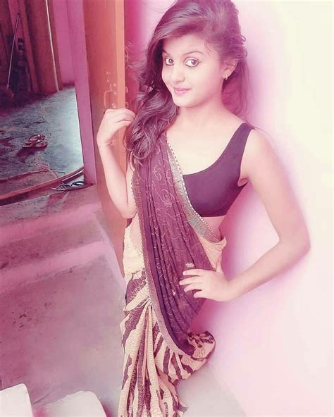 Pin By Rahul J On Beautiful Girl Indian Desi Girl Selfie Beautiful Girl Indian Beautiful