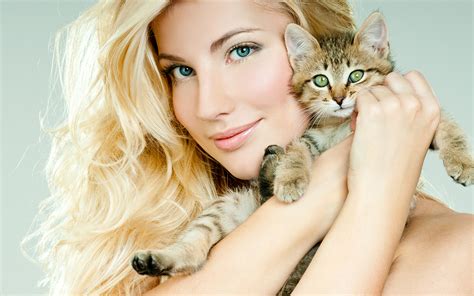 Wallpaper Kittens Cat Blonde Girl Beautiful Face Female 3840x2400