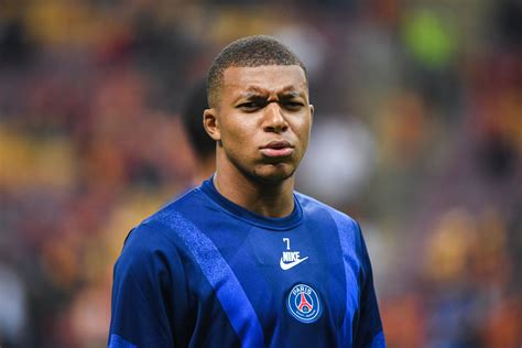 €160.00m* dec 20, 1998 in paris, france. Kylian Mbappé à nouveau blessé à la cuisse ? | CNEWS