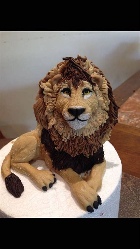Lion fondant cake topper | Lion cakes, Lion fondant, Lion king birthday