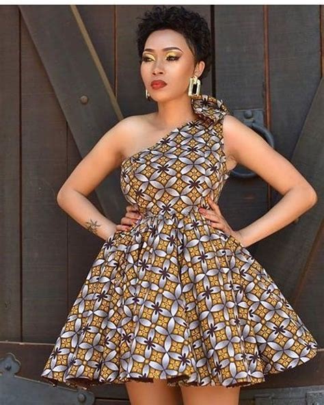 LOVELY YDE DRESSES BEAUTIFUL AFRICAN DRESSES STANDING African Dress South African