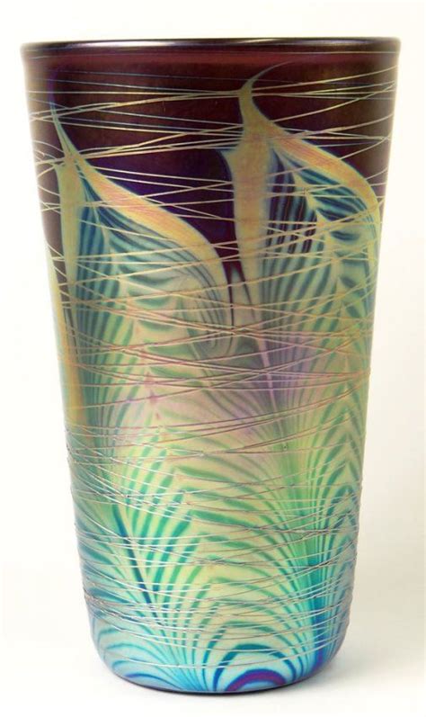Correia Iridescent Art Glass Vase With Pulled Feather Oct