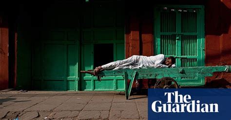 24 Hours In Pictures News The Guardian