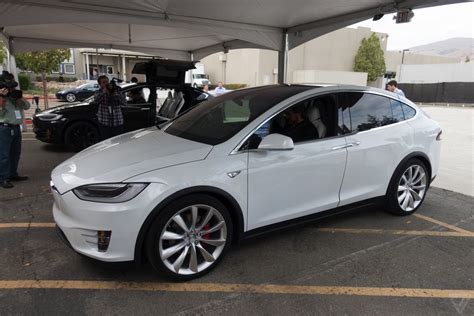 Photo Tesla Model X Launch 024 20400