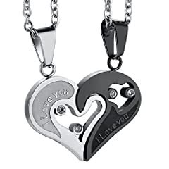 Dai gadget della sua squadra del cuore come tazze, sciarpe, pantofole, accappatoi, cuffie e guanti, fino alla maglia del suo beniamino. Regali per anniversario fidanzamento per lei ...