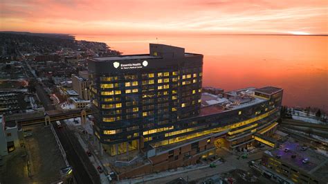 St. Mary's Medical Center Community Open House - Perfect Duluth Day