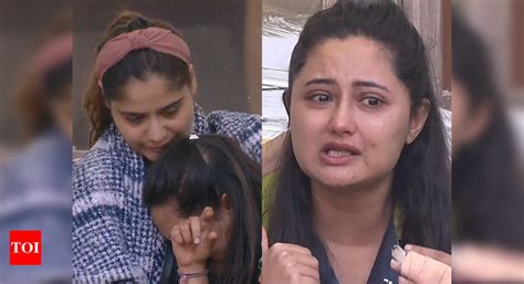 Bigg Boss 13 Rashami Desai Cries In Front Of Arti Singh Says She Is Dying From Within And Has