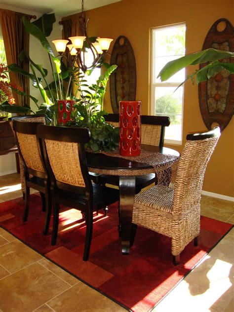 Decoration for home, living room, bedroom, dining room, kitchen, hotel, office, wedding, party, bar, dressing table, washroom, coffee shop table arrangement and other place. Tips in Arranging Dining Room Table Centerpieces | Dining ...