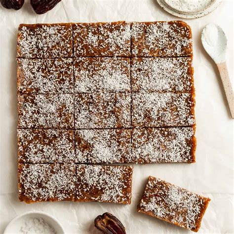 Raw Salted Caramel Slice Date Bars Its Not Complicated Recipes