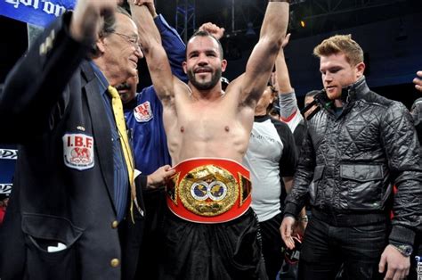 His nickname, canelo, means 'cinnamon', which goes well with apples. Canelo's Brother Aims To Fight For WBO Belt, Once Vacant ...
