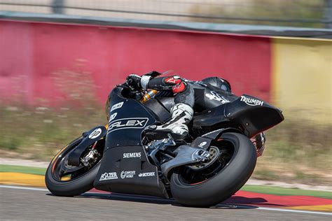 Jonas Folger Vuelve A Los Circuitos Para Probar La Triumph Kalex De Moto2