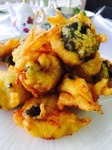 Tasty and exotic, these malaysian shrimp fritters are easy to prepare. Cucur Udang Seaweed - Dapur Kak Noor