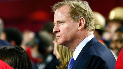 Nfl Will End Its Tax Exempt Status Goodell Tells Owners Bloomberg