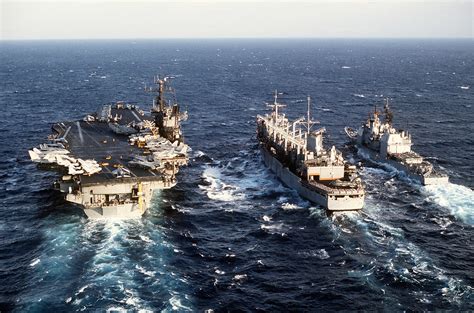Operation Desert Storm The Fast Combat Support Ship Uss De Flickr