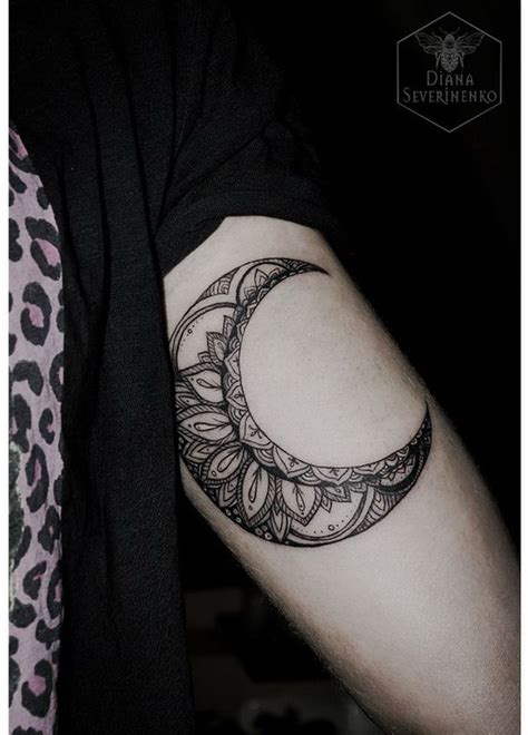 30 Examples Of Amazing And Meaningful Moon Tattoos For Creative Juice