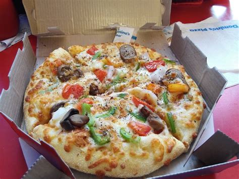 Veggie Pizza Dominos