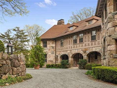 1896 Mansion For Sale In Tuxedo Park New York — Captivating Houses