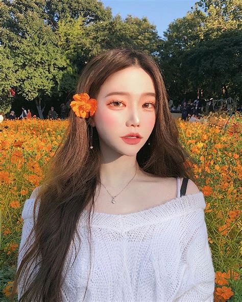 ᴹᴱ ᴱᴬᴿᴬ ♡ Me Eara Korean Ulzzang Girl Instagram Bemy1in Vividyoon Orange Naranja Gái
