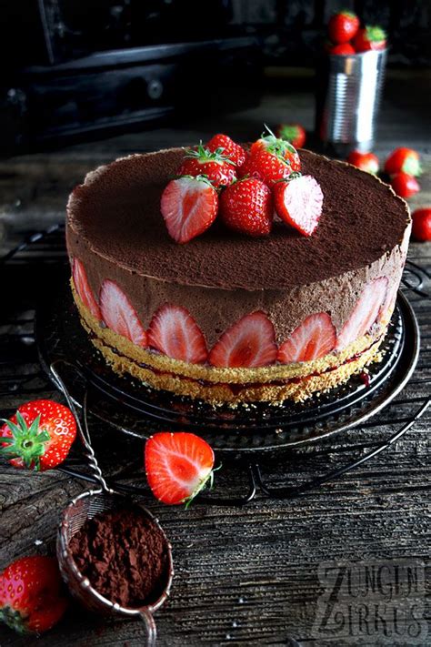 Schokomousse-Torte mit Erdbeeren - Zungenzirkus | Schokomousse torte ...