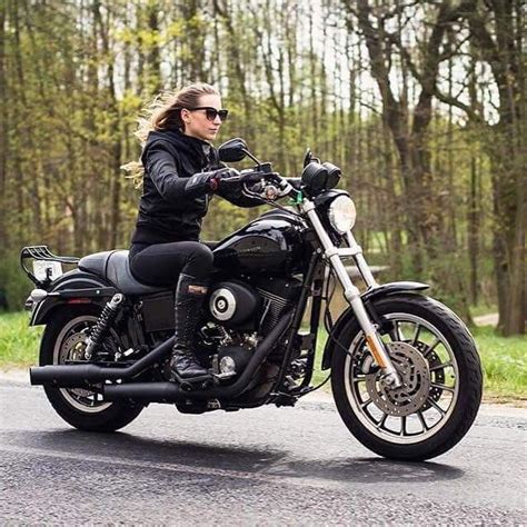 pin by sergo on girls and motorcycles motorcycle harley lady biker motorcycle girl