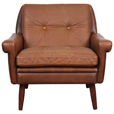 24.0w * 19.7d * 35.4h · stool: Danish modern brown leather chair by Skipper Mobler at 1stdibs